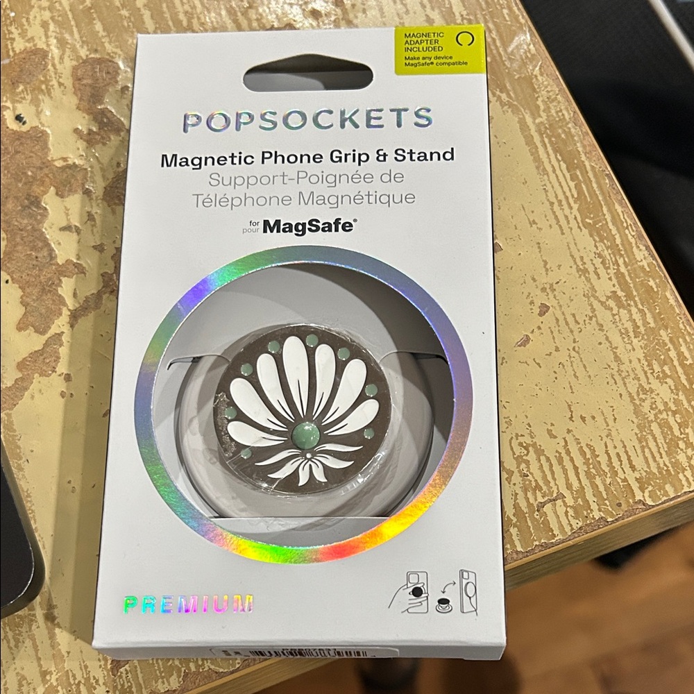 PopSocket Magnetic Phone Grip Stand Black and White Floral
